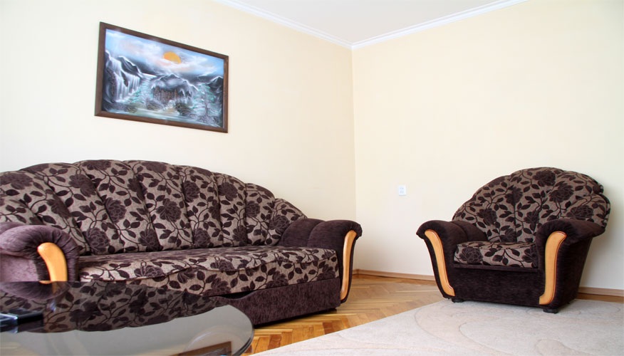 Vermietung für Gruppen oder Familien in Chisinau: 4 Zimmer, 3 Schlafzimmer, 80 m²